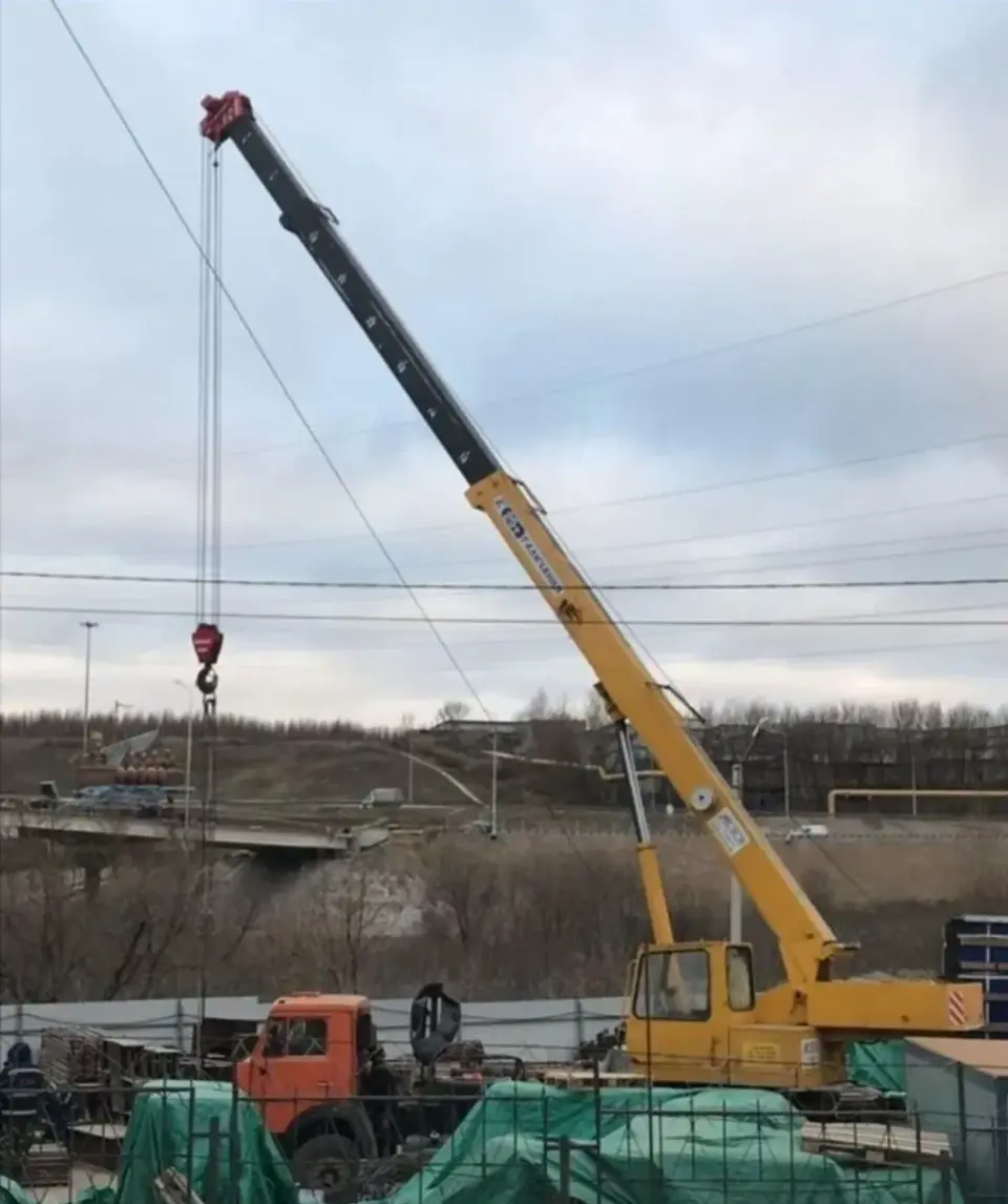 Автокран 25 тонн 28 метров
